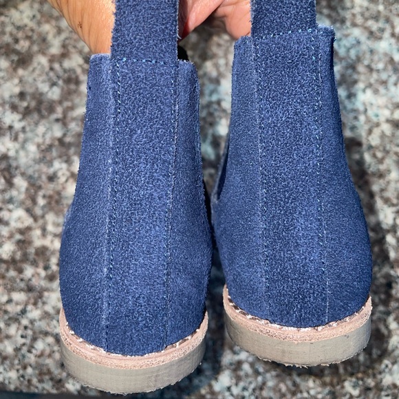 Janie and Jack Toddler Chelsea Boots ๐ - Picture 3 of 3